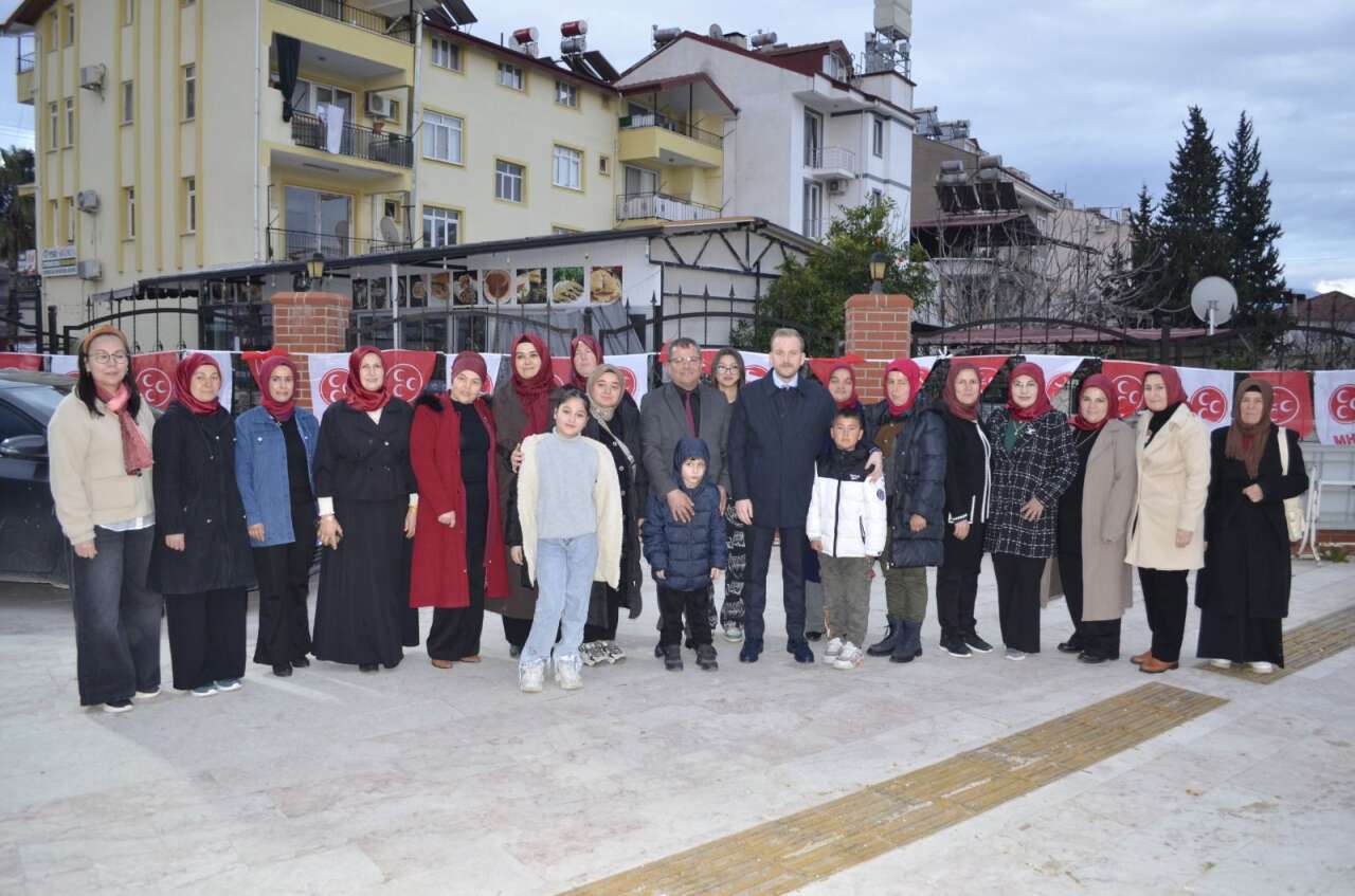 MHP Muğla İl Başkanı Burak Demirel Seydikemer’de Vatandaşlarla İftarda Buluştu 9
